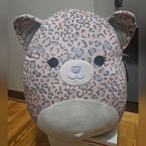 NWT Dallas the pink & purple spotted Leopard 🐆 14" Squishmallow